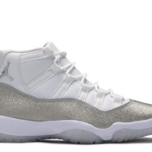 Air Jordan 11 Retro ‘Vast Grey’ Unfading Sneaker