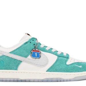 Nike Kasina x Dunk Low ‘Road Sign’ Revered Footwear